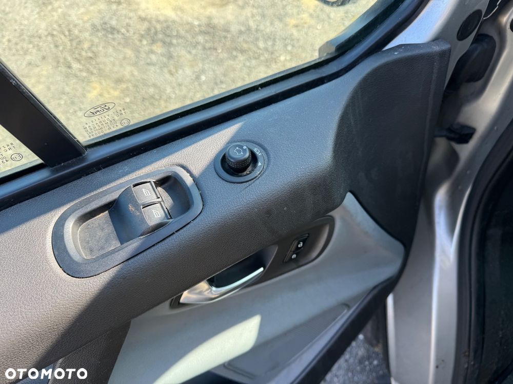 Ford Transit Custom - 11