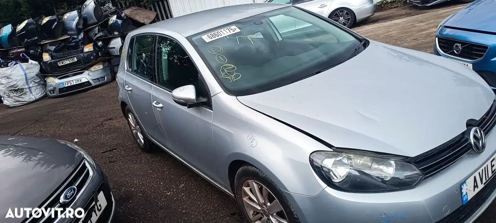 Dezmembrari / Dezmembrez VW Golf 6 1.6 CAYC cutie viteze manuală cod culoare LA7W - 3