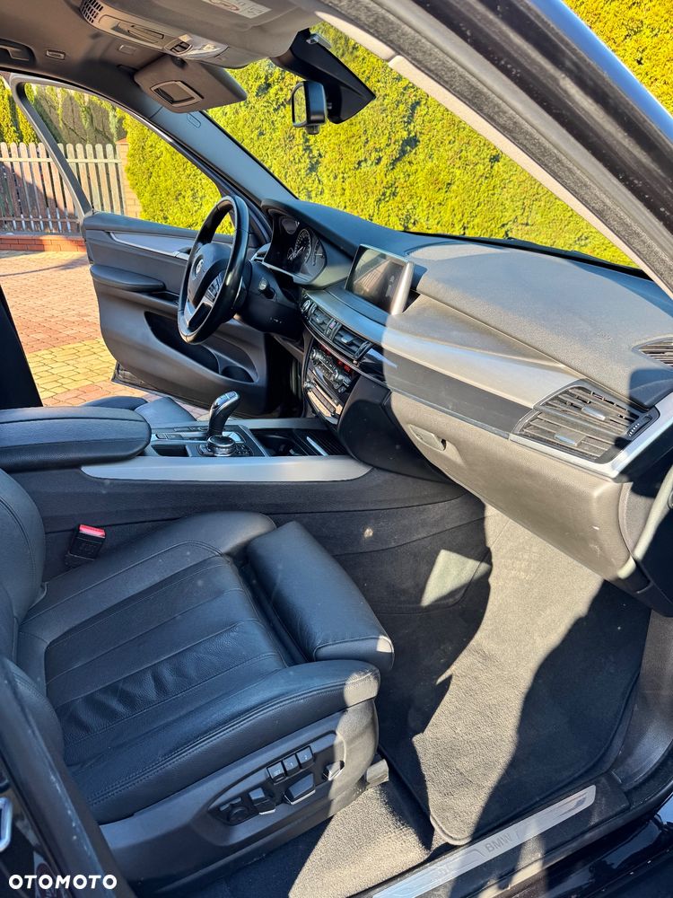 BMW X5 xDrive40d - 17