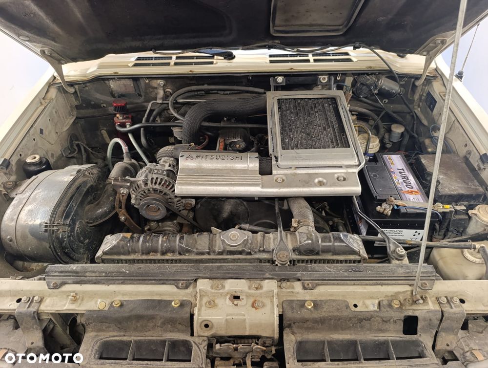 Mitsubishi Pajero 2.5 TD GL - 30