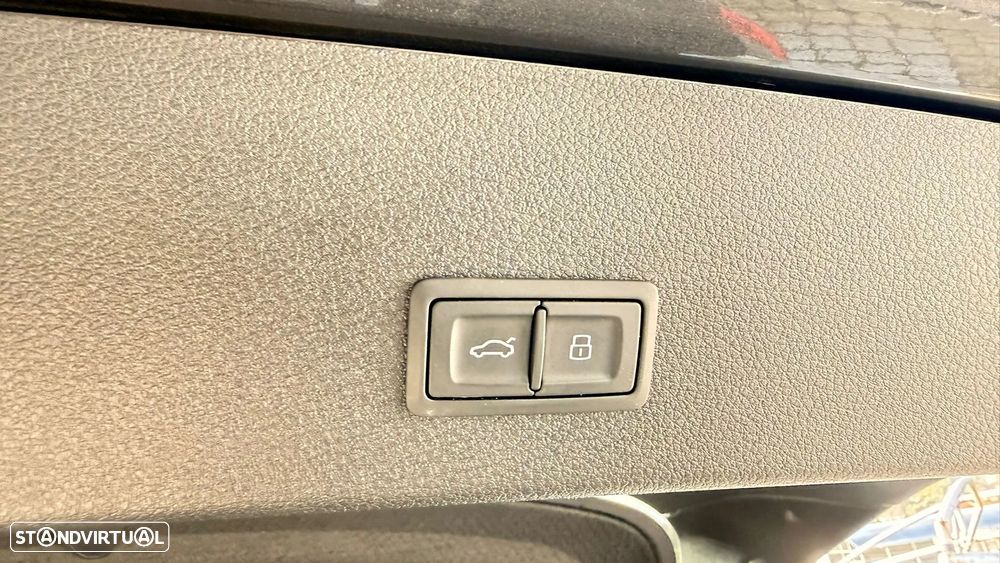 Audi e-tron 55 quattro S line - 18