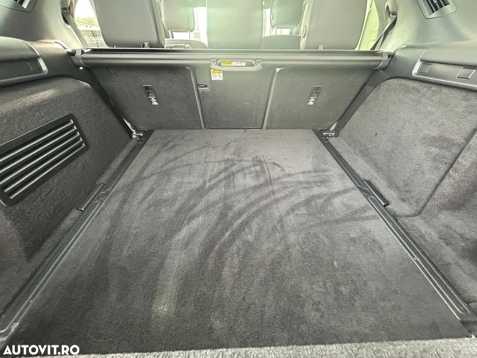 Land Rover Discovery - 11