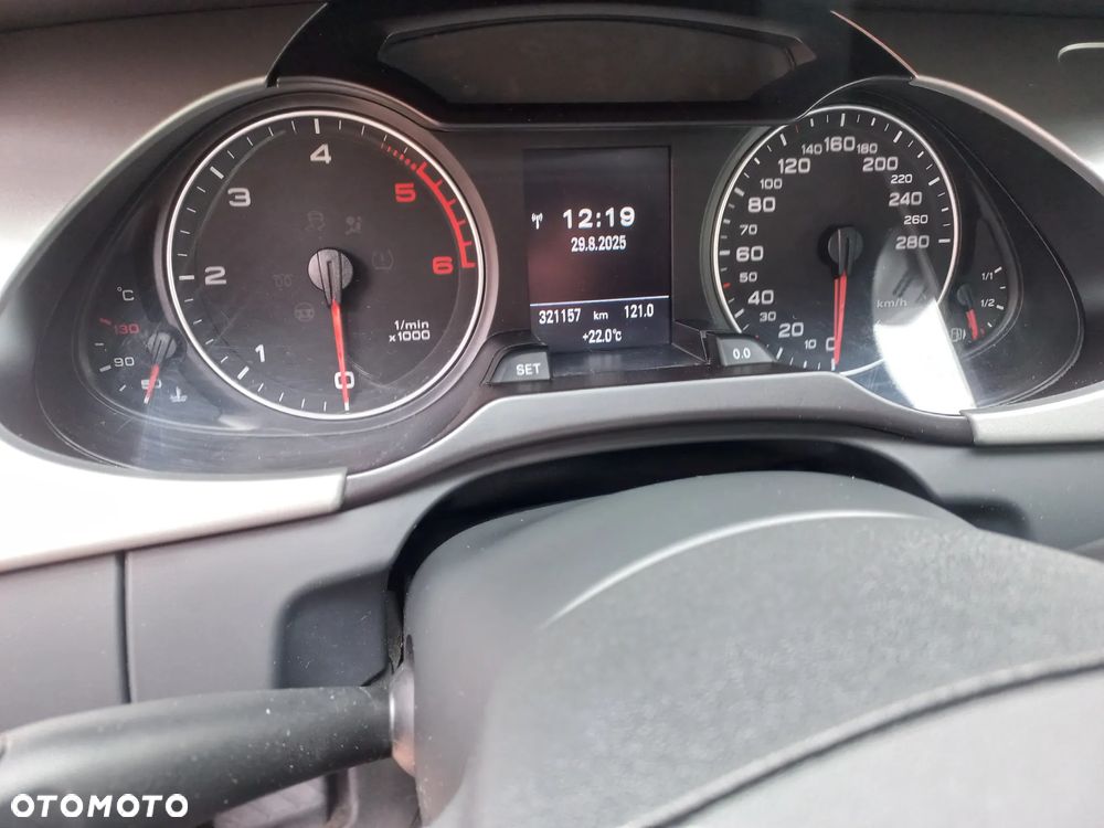 Audi A4 - 4