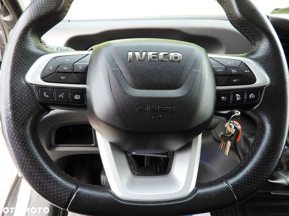 Iveco DAILY 35C16 KONTENER 10 PALET TEMPOMAT BLIŹNIACZE KOŁA KLIMATYZACJA  160KM - 29