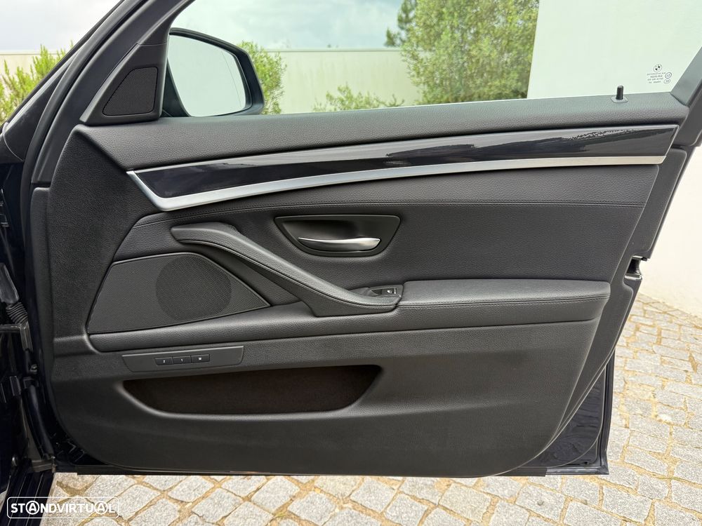 BMW 520 d EfficientDynamics - 27