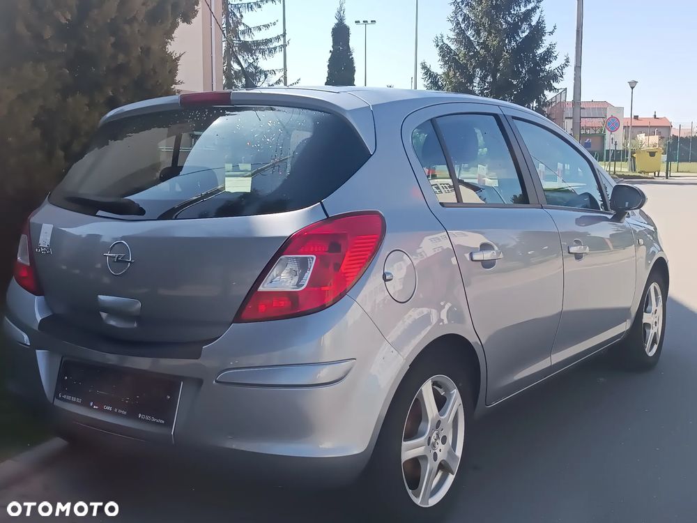 Opel Corsa 1.4 16V Edition - 6