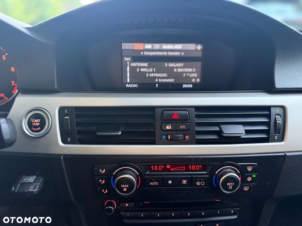 BMW Seria 3 320i Edition Exclusive - 29