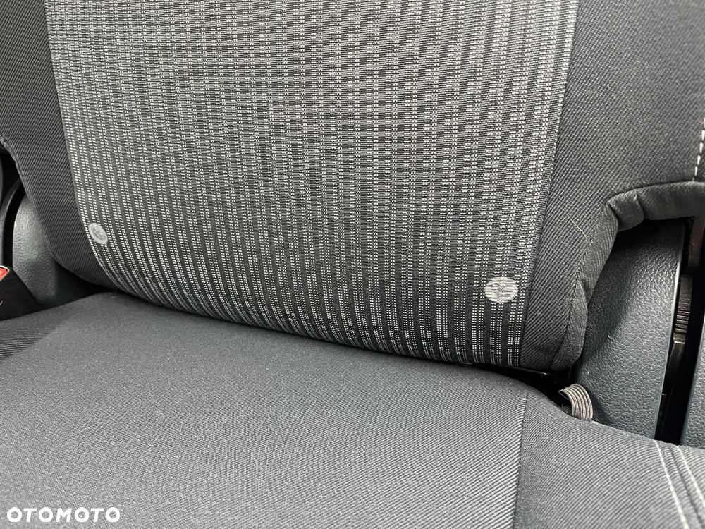 Ford Grand C-MAX 1.6 TDCi Start-Stop-System Titanium - 24