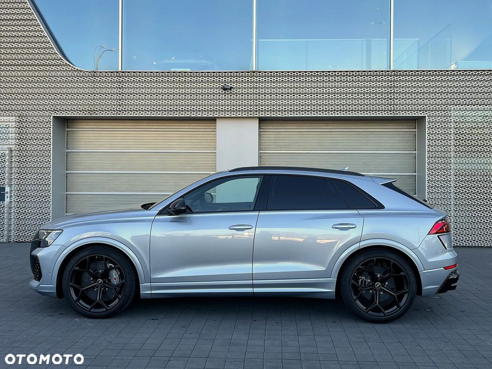 Audi RS Q8 - 24