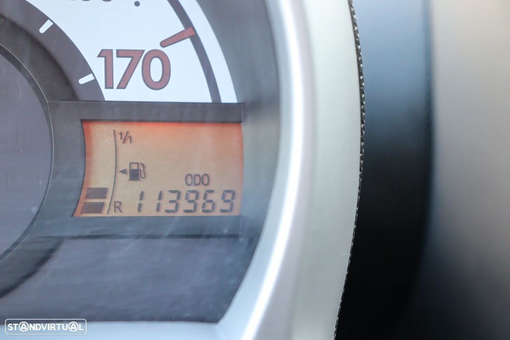 Toyota Aygo 1.0 Plus Sport Pack+VSC - 9