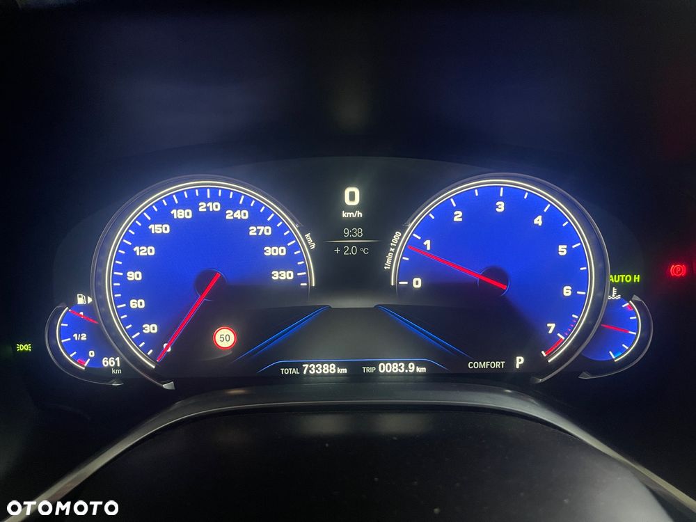 BMW Seria 7 750Li xDrive - 21