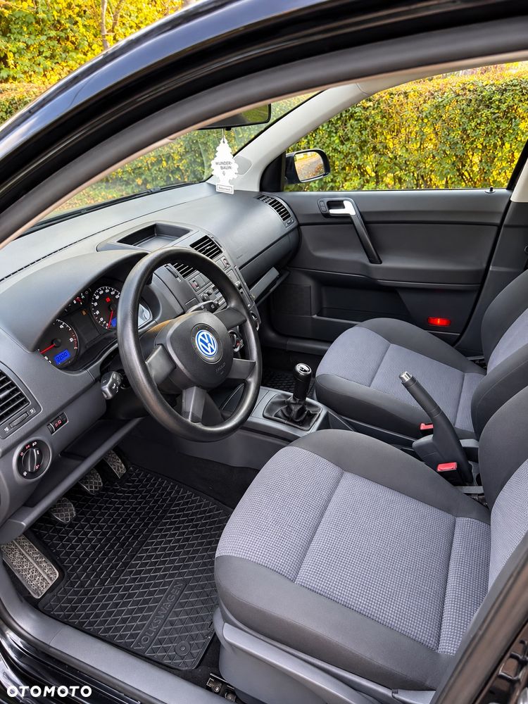 Volkswagen Polo - 15