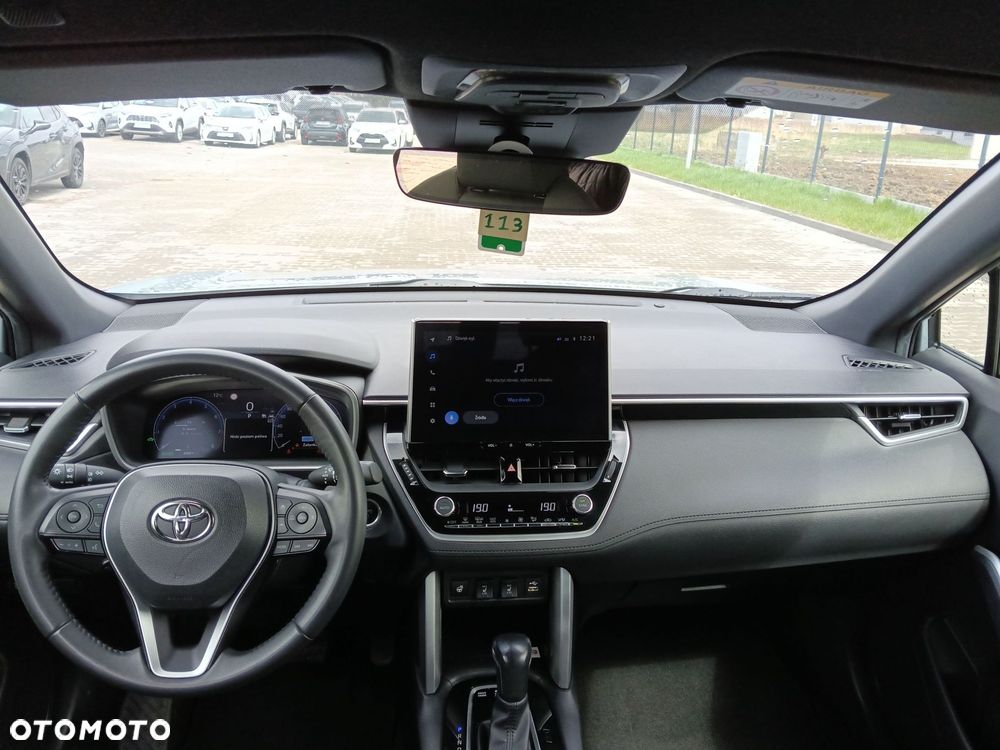 Toyota Corolla Cross - 2