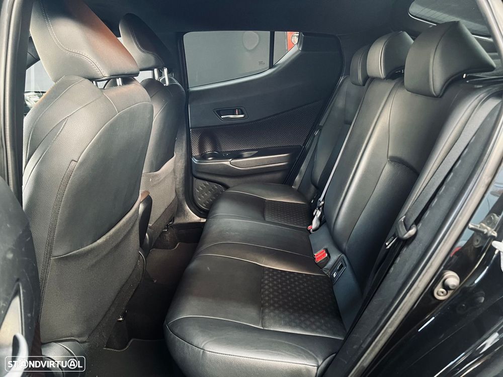 Toyota C-HR 1.8 HSD Exclusive+P.Luxury - 25