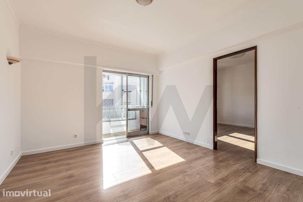 Apartamento T1 Totalmente Remodelado com Varanda | Cascais - Grande imagem: 5/29