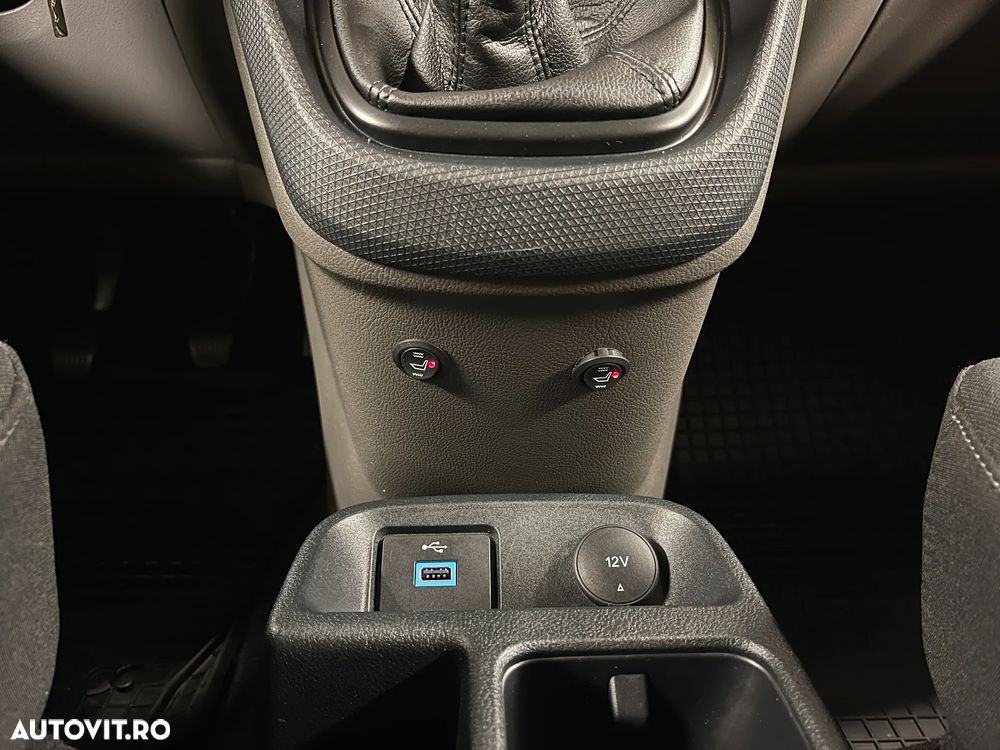 Ford Tourneo Connect 1.5 TDCi SWB (L1) Trend - 15