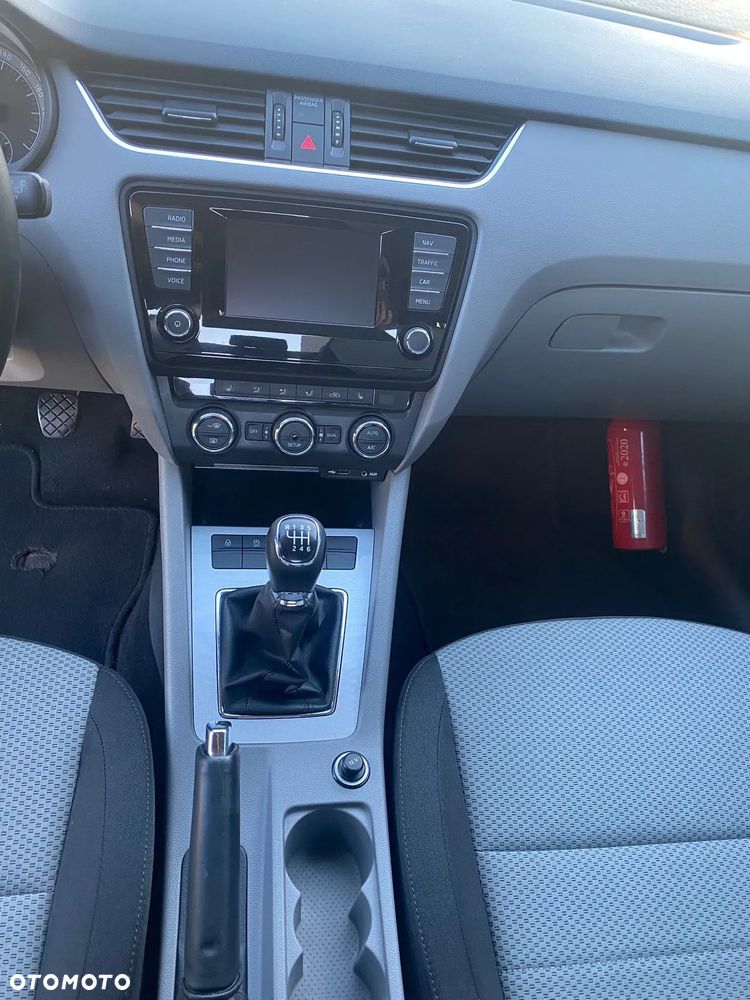 Skoda Octavia 1.4 TSI Ambition - 23