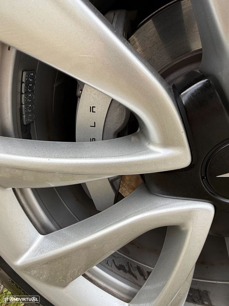 Tesla Model 3 - 18