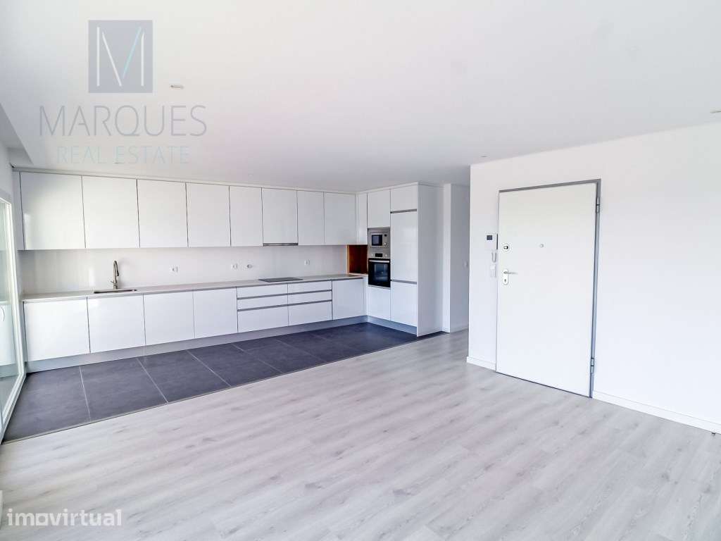 Apartamento T3 com Parqueamento em Santa Marta do Pinhal - Corroios - Grande imagem: 2/15