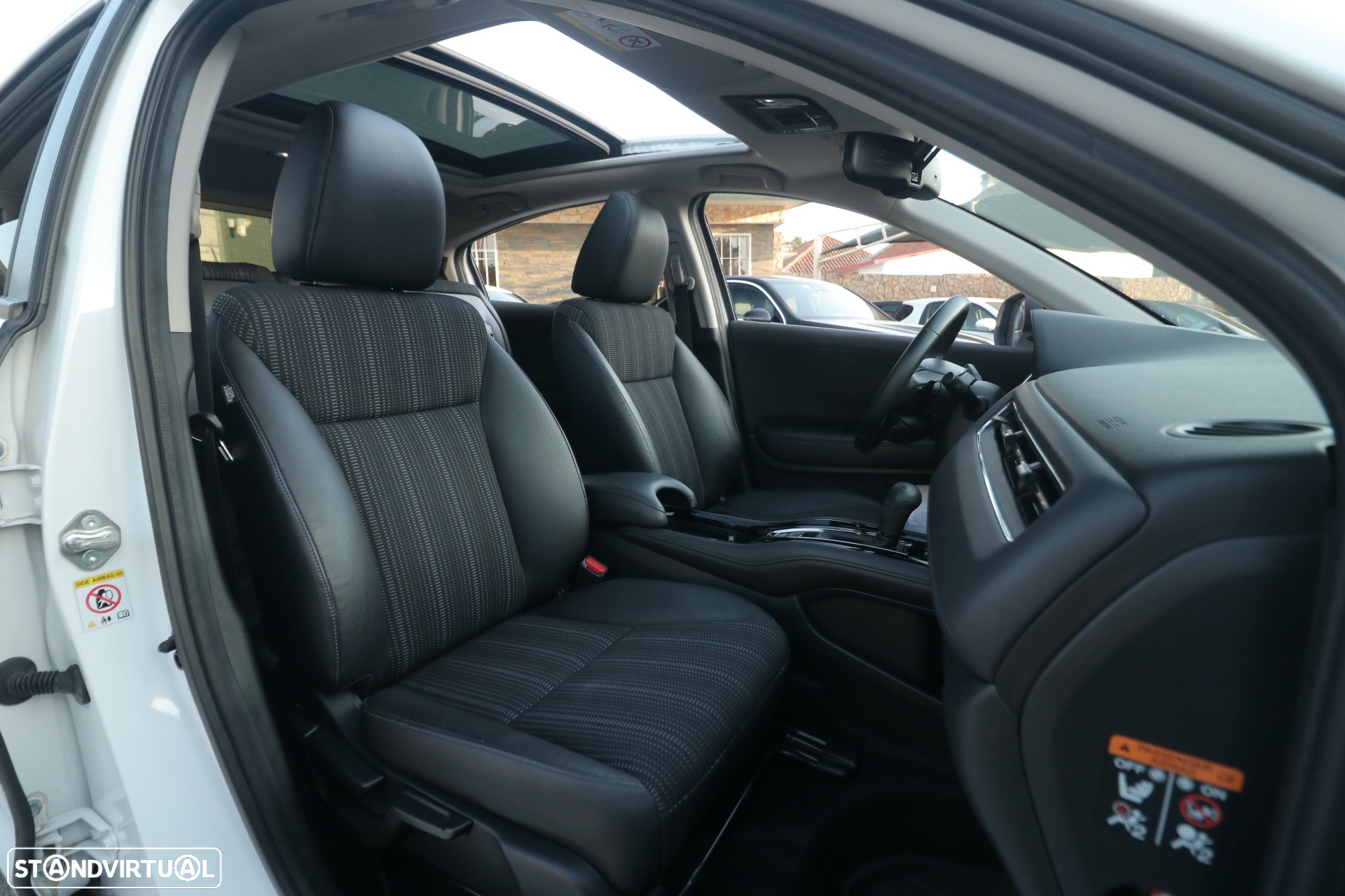 Honda HR-V 1.5 i-VTEC Elegance +C.Navi CVT - 7