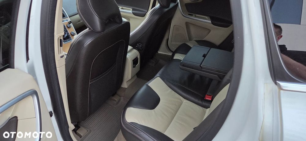 Volvo XC 60 D3 AWD Summum - 9