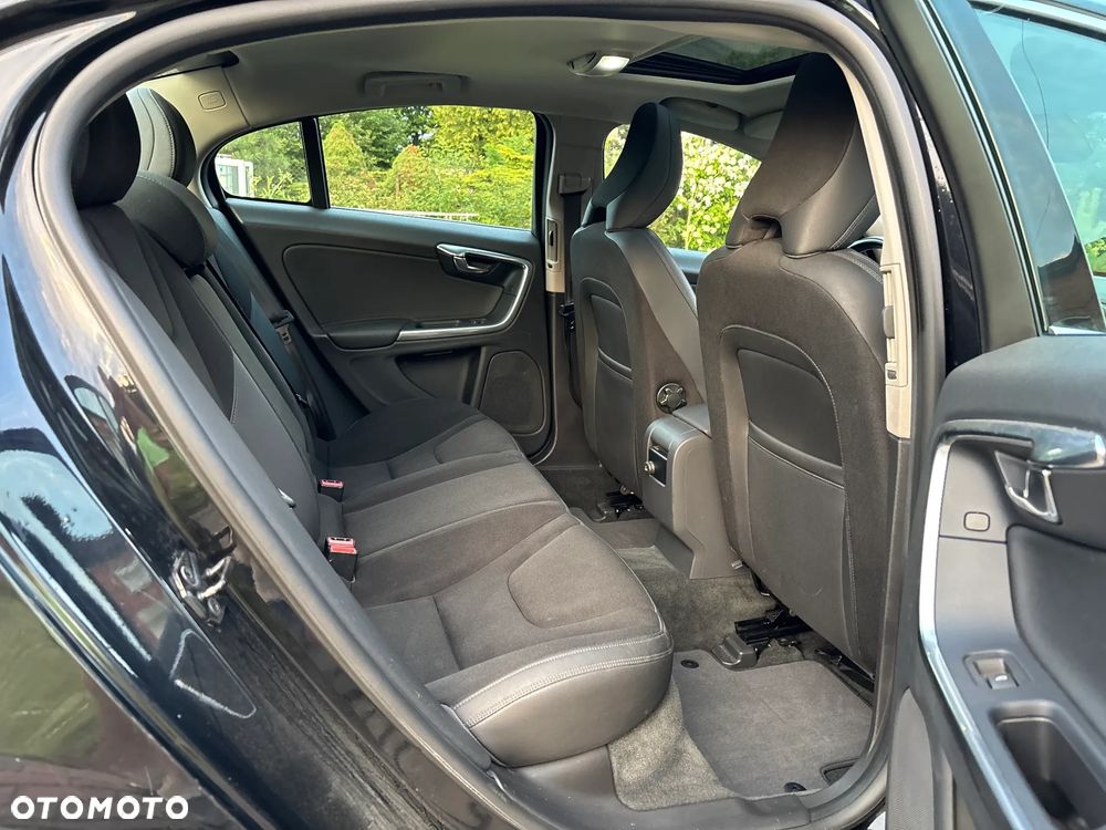 Volvo S60 - 11