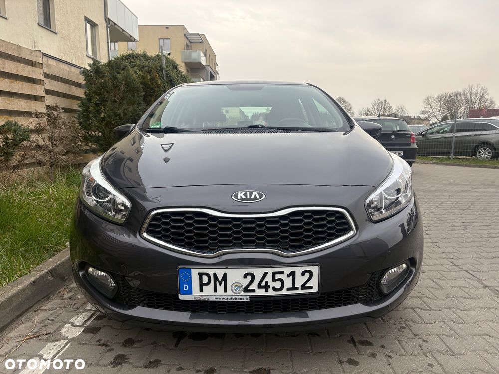 Kia Ceed - 6
