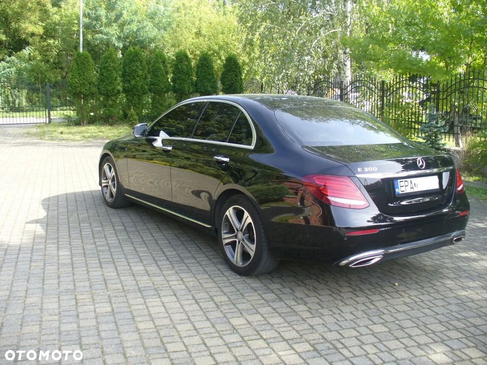 Mercedes-Benz Klasa E 300 9G-TRONIC Avantgarde - 5
