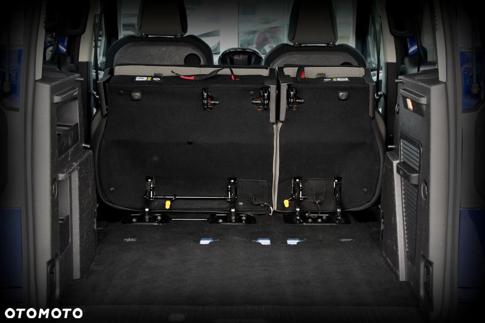 Ford Tourneo Courier 1.5 TDCi Titanium - 22