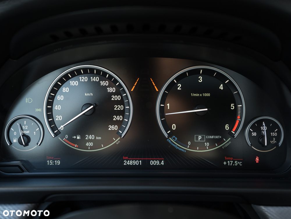 BMW Seria 5 530d xDrive Sport-Aut - 20