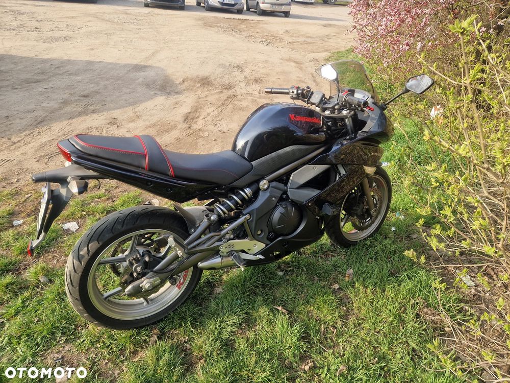 Kawasaki ER - 9