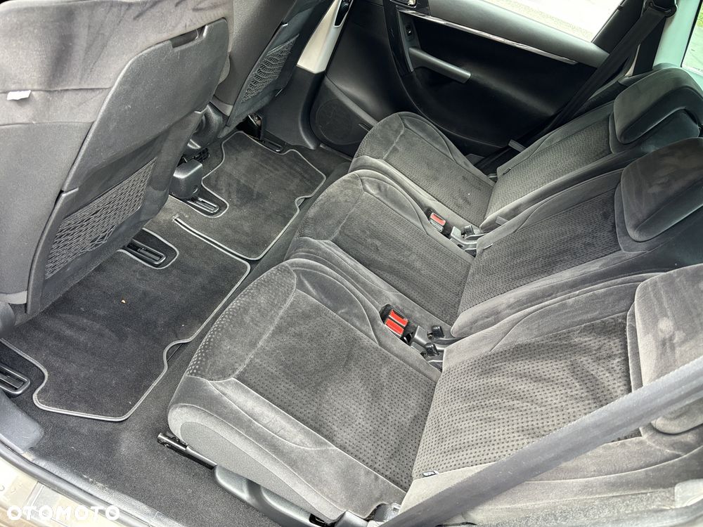 Citroën C4 Picasso - 8