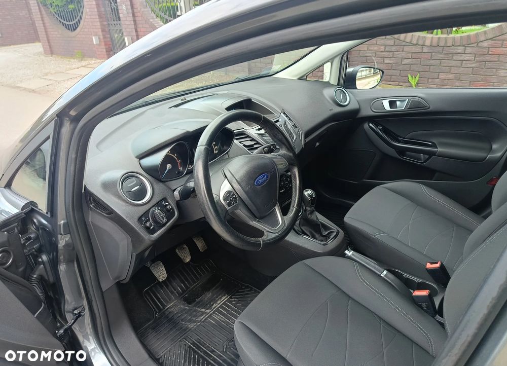 Ford Fiesta - 8