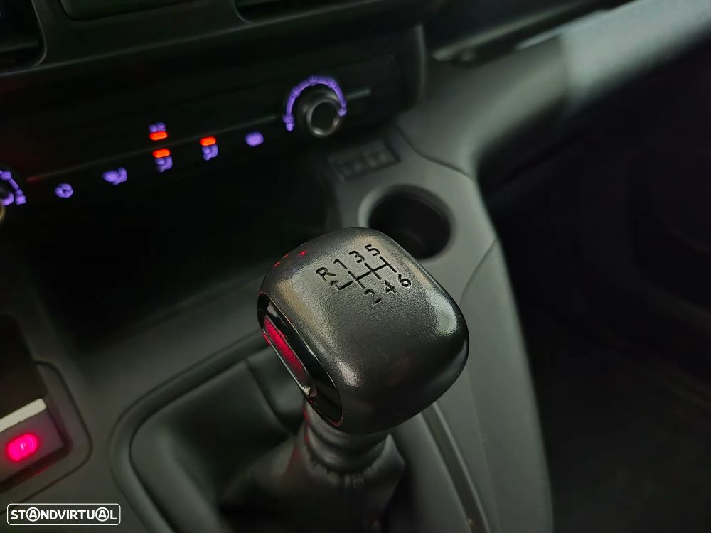 Opel Combo LONGA - 2022 | GARANTIA | 3 LUG. - 130.000KMS - 15