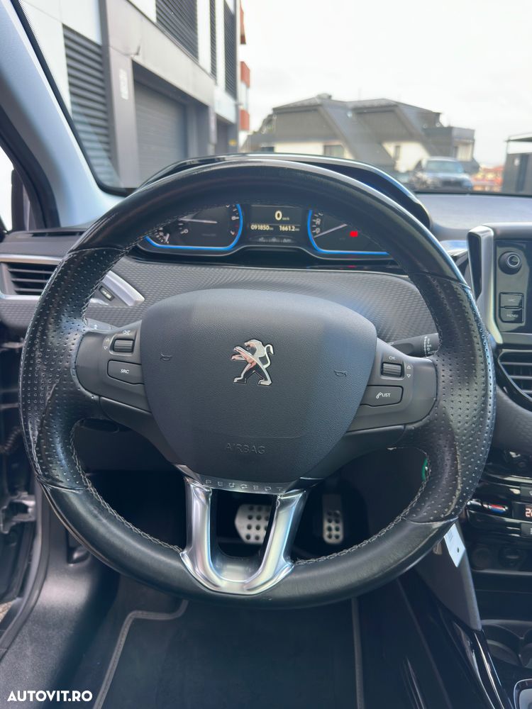 Peugeot 2008 PureTech 110 Stop&Start EAT6 Crossway - 27