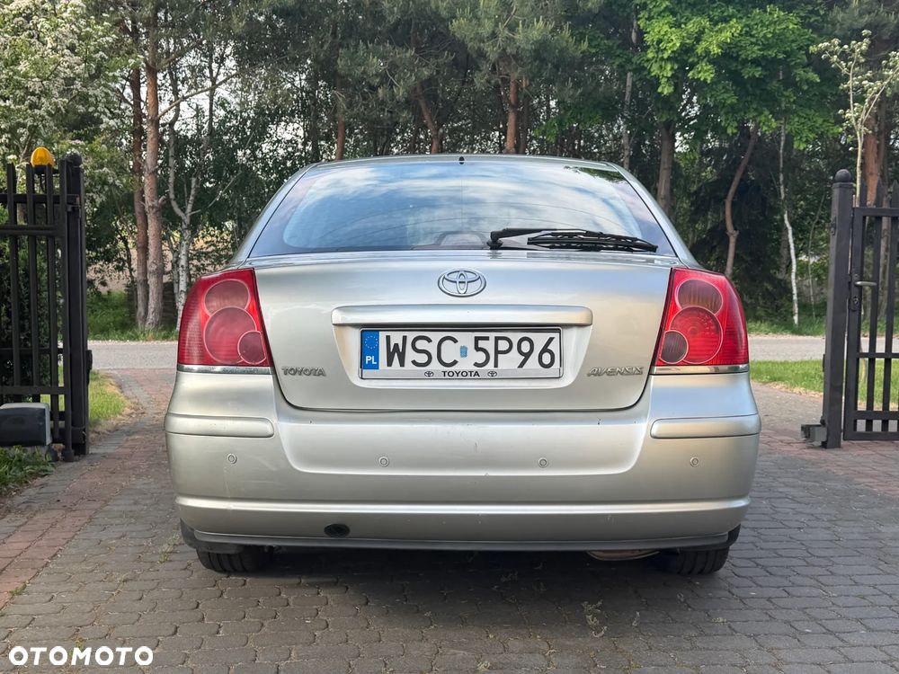 Toyota Avensis 1.8 VVT-i Terra - 7