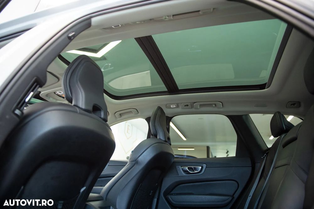 Volvo XC 60 Recharge T6 Twin Engine eAWD Inscription Expression - 28