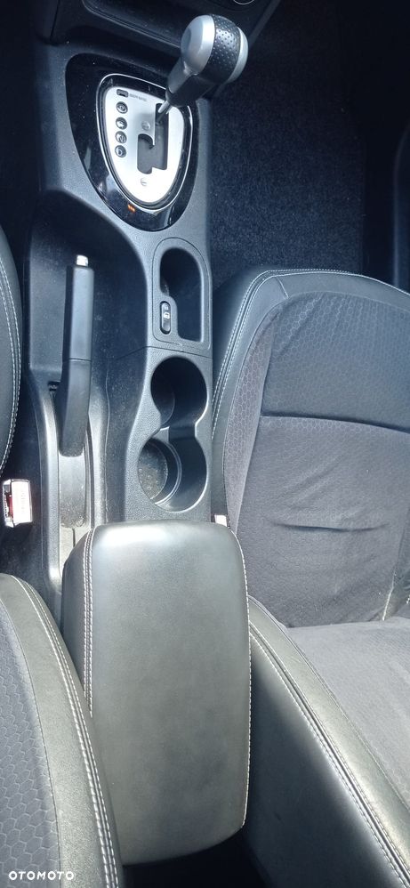 Nissan Qashqai 2.0 I-Way CVT - 13