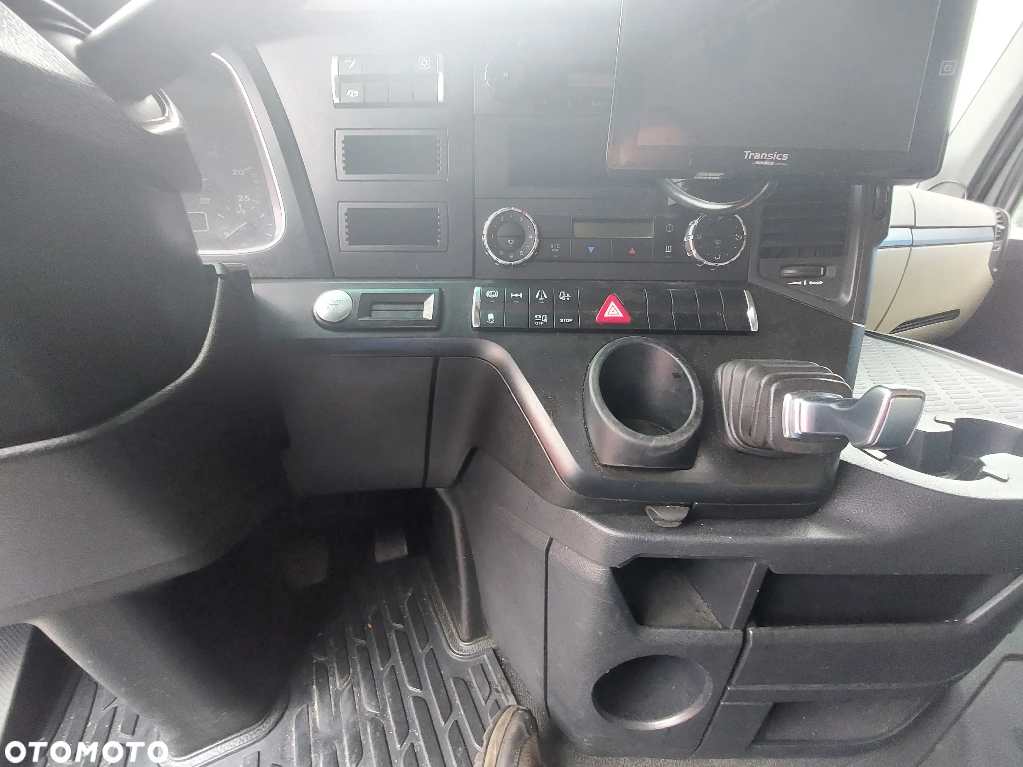 Mercedes-Benz Actros - 17