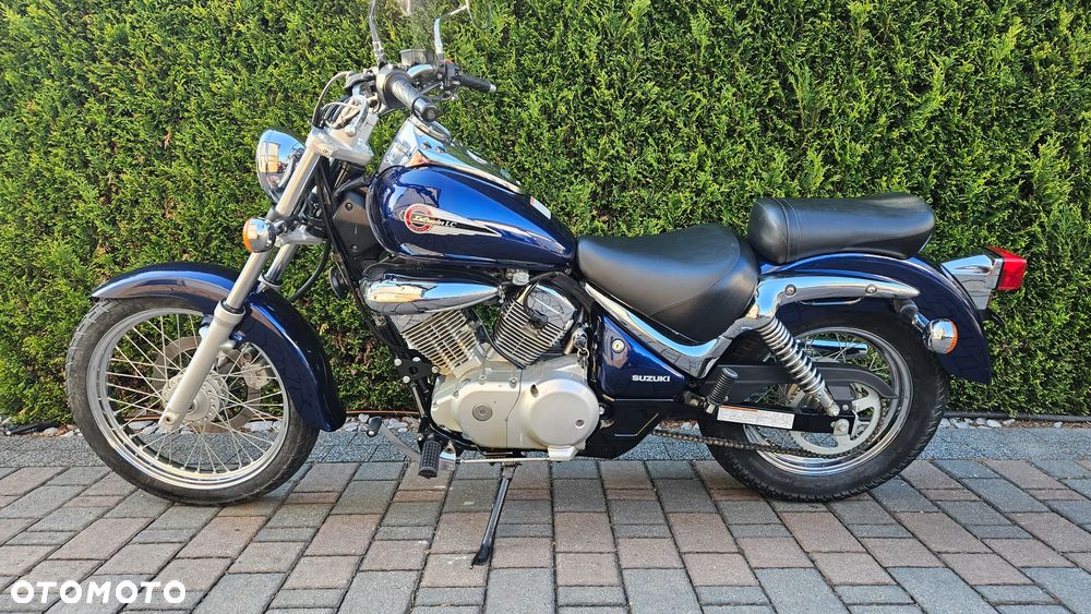 Suzuki Intruder - 4