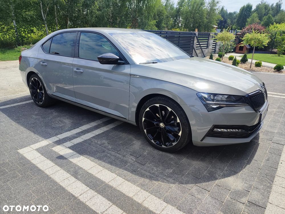 Skoda Superb 2.0 TDI SCR 4x4 Sportline DSG - 9