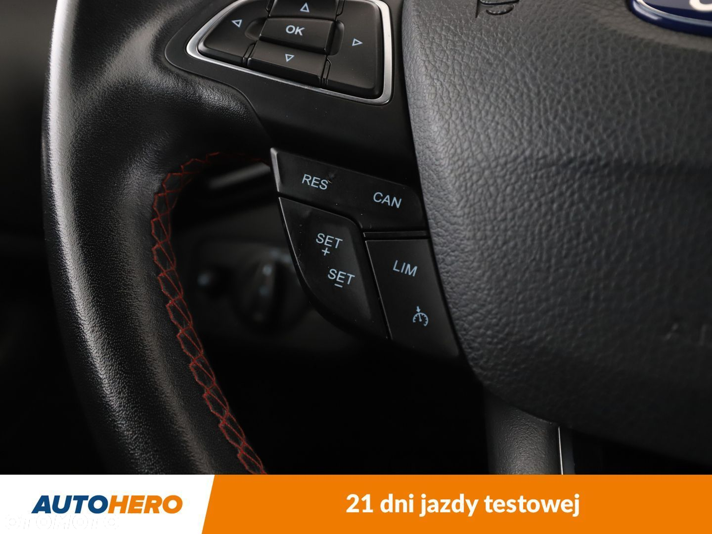 Ford Kuga - 25