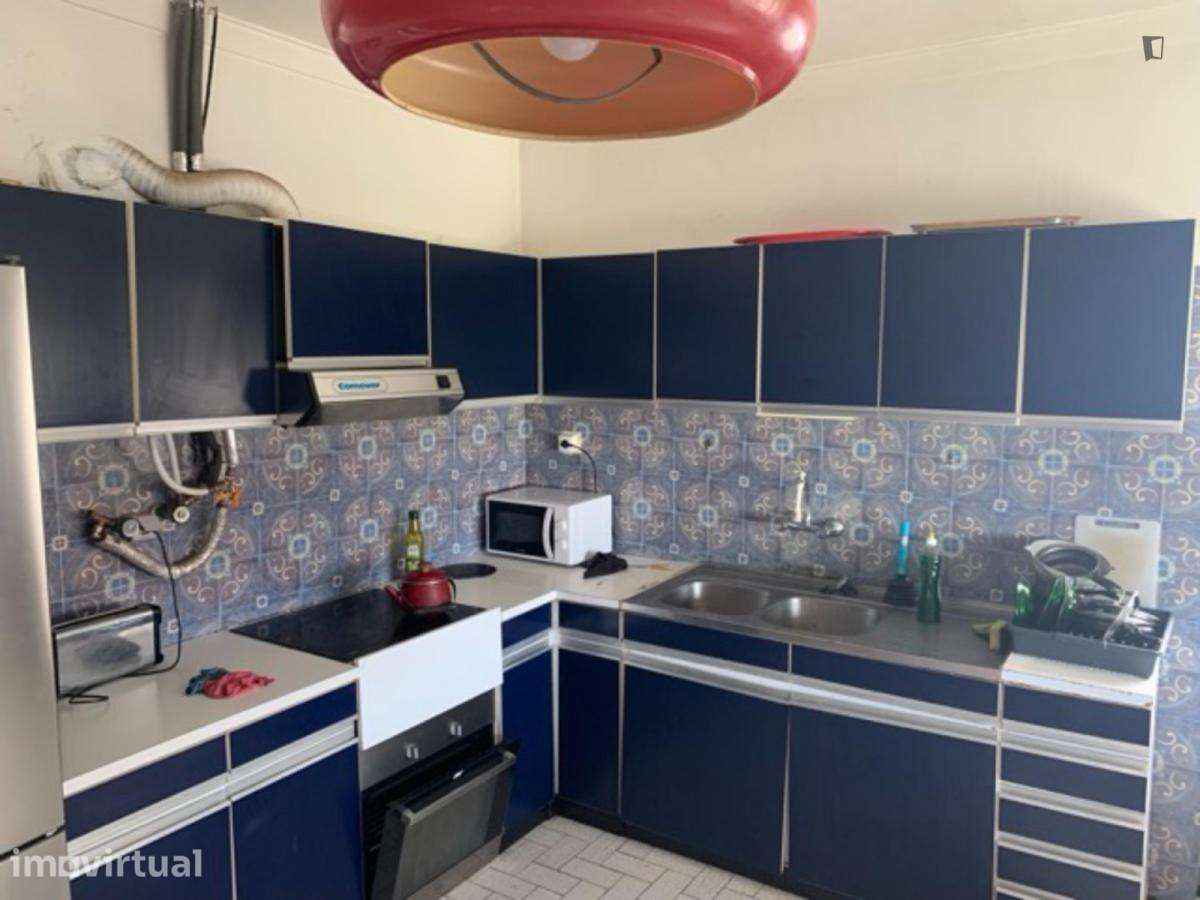 Quarto - localizado em Caparica Lisbon - Grande imagem: 3/6