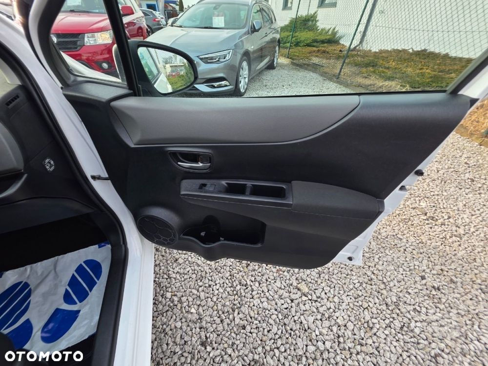 Toyota Yaris - 22