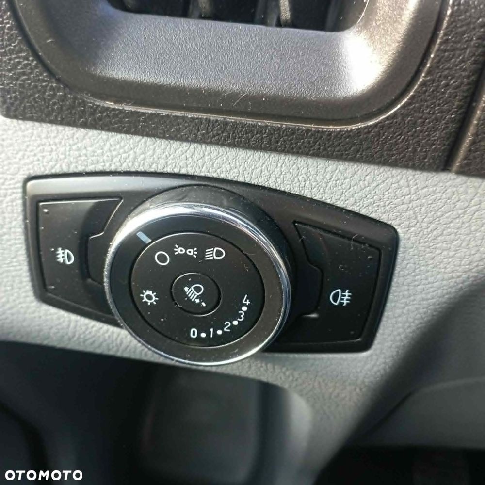 Ford Transit - 26
