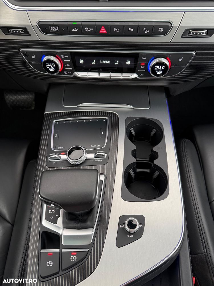 Audi Q7 - 24