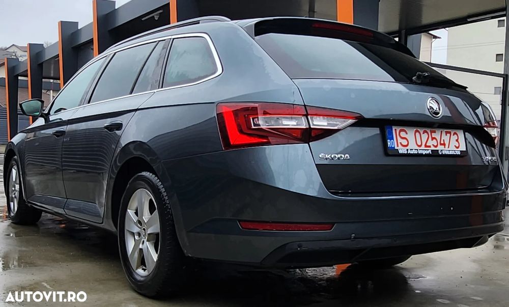 Skoda Superb Combi 1.6 TDI DSG Style - 18