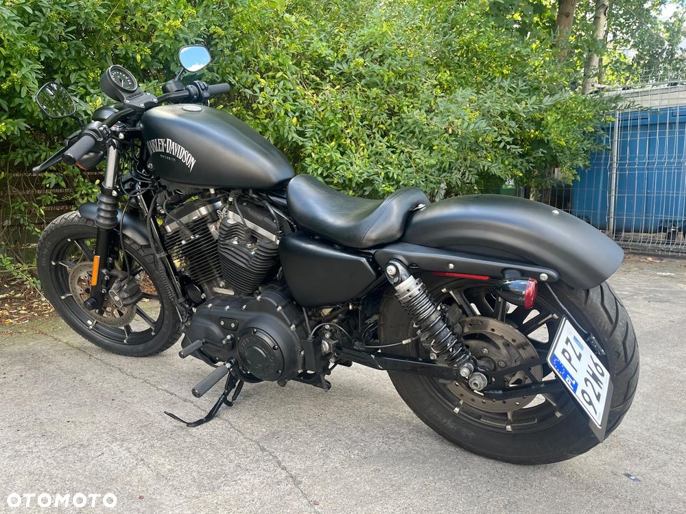 Harley-Davidson Sportster Iron 883 - 3