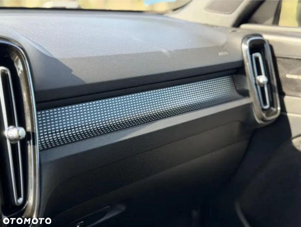 Volvo XC 40 - 17