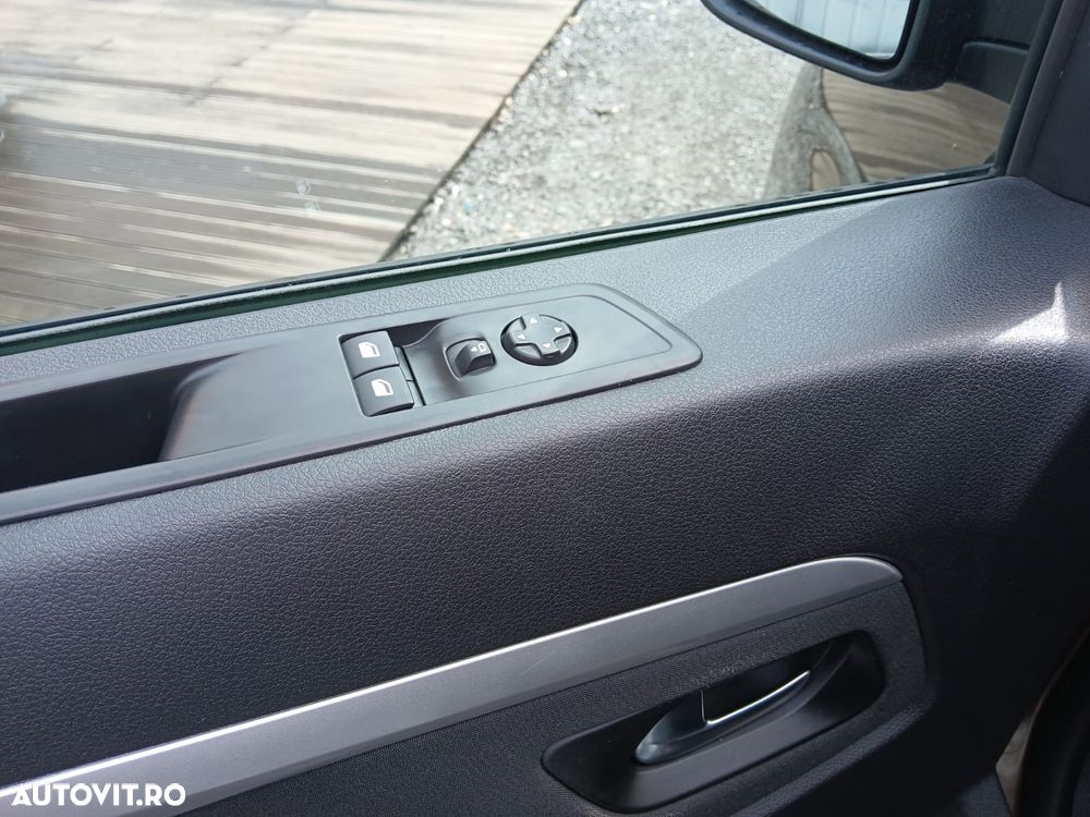 Toyota Proace 1.5 D-4D 120CP 7+1 L2H1 Comfort - 7
